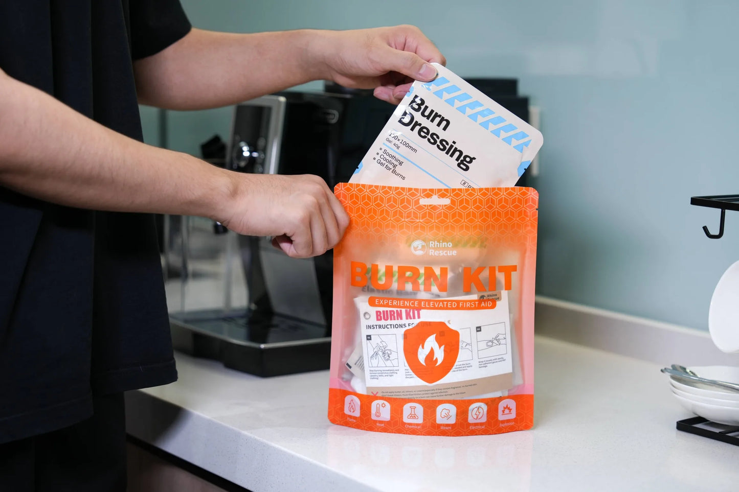 RHINO RESCUE Burn Care Kit: Burn Dressings, Burn Gel Packets, Cooling Cream